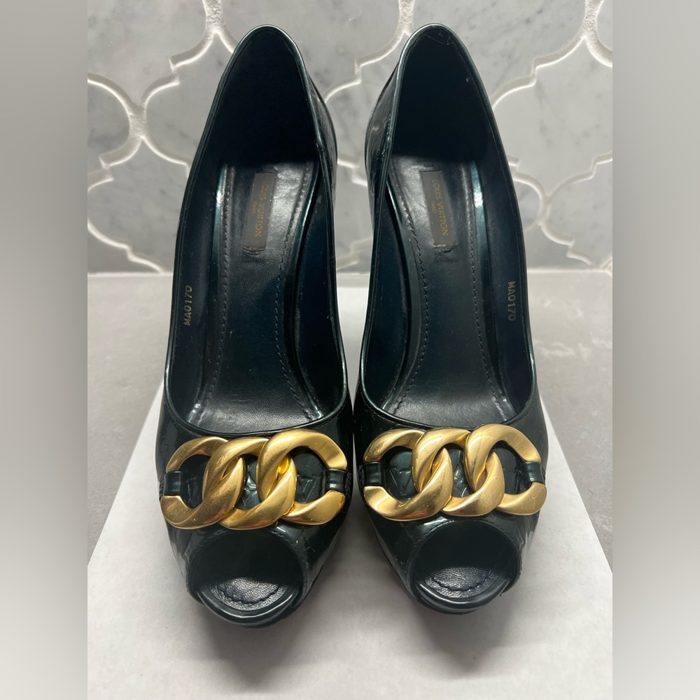 Louis Vuitton Claudia Vernis Pump Size 39 US Women's 8.5 Blue